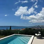 Villa La Mia Ivana With Pool And View *