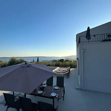 La Mia Ivana With Pool And View Villa *