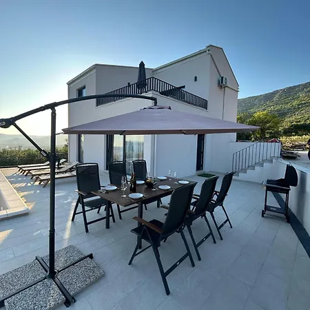 La Mia Ivana With Pool And View Villa *