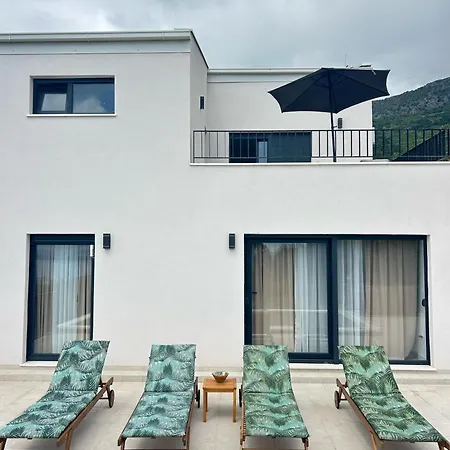 Villa La Mia Ivana With Pool And View *